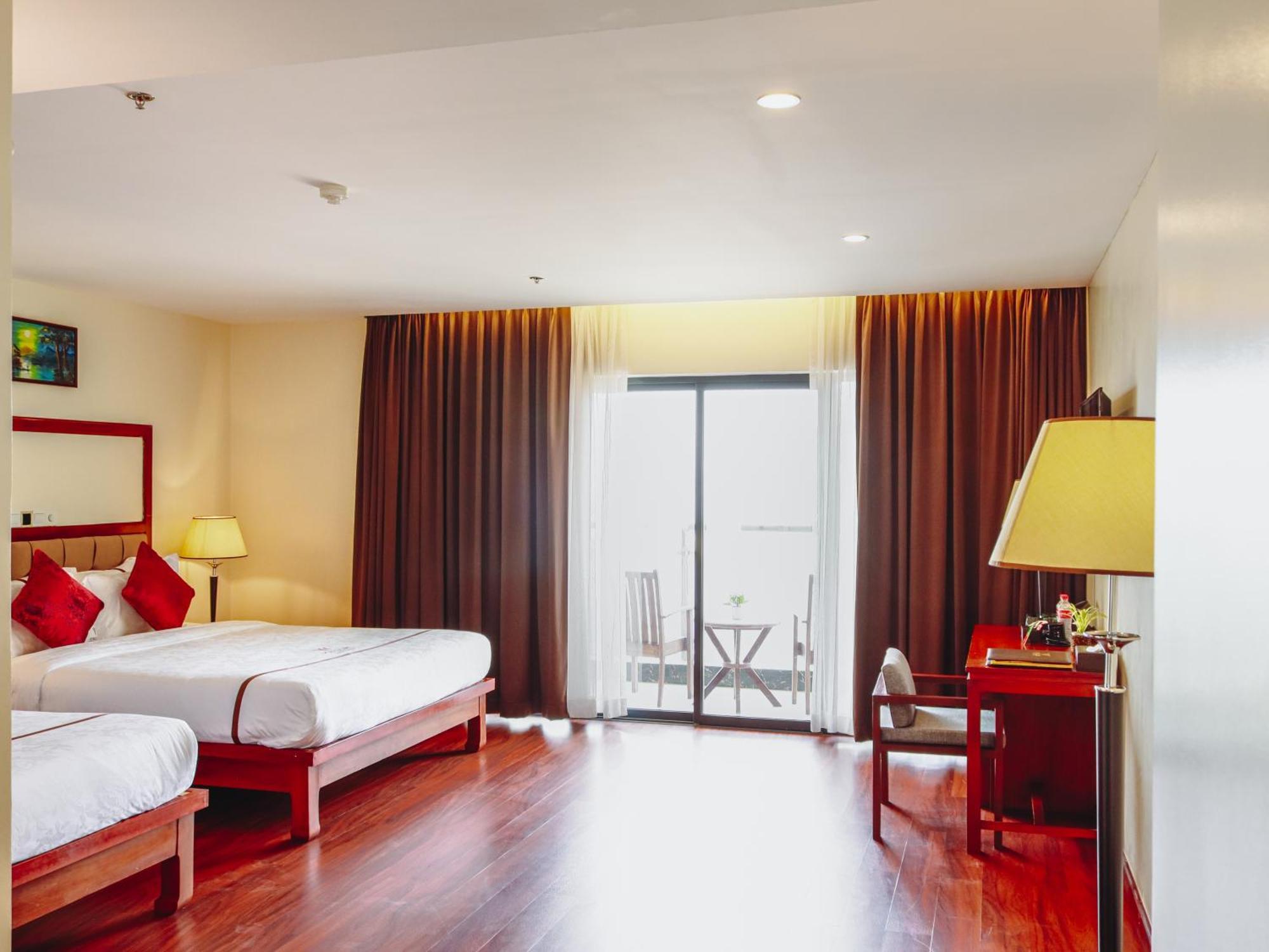 Poulo Wai Hotel & Apartment Phnom Penh Exterior photo