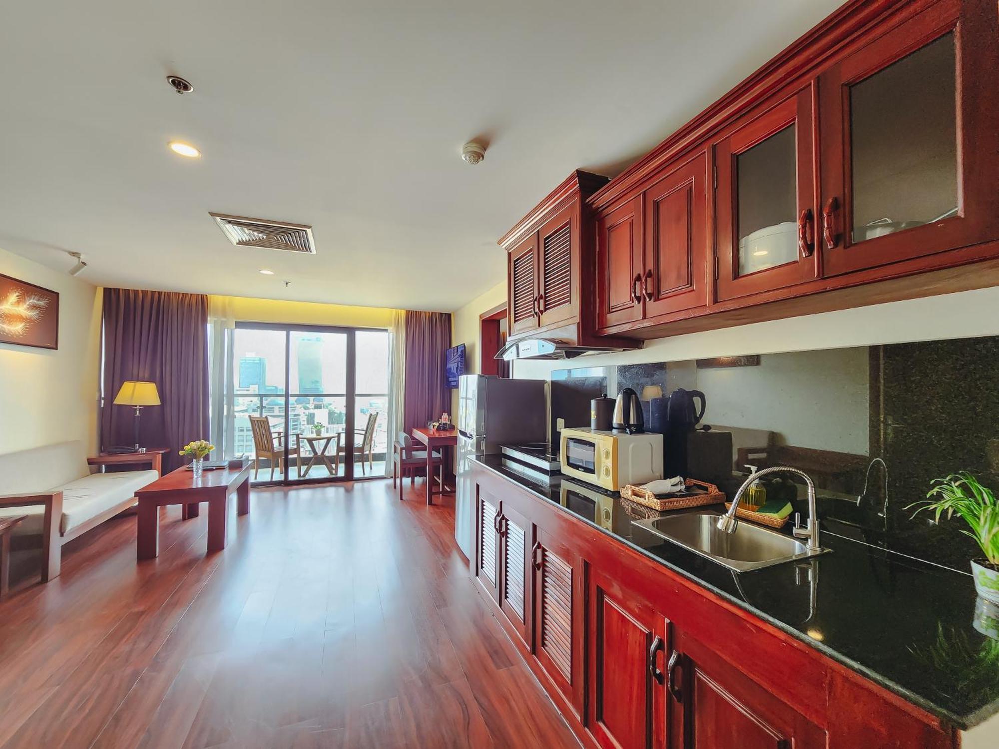 Poulo Wai Hotel & Apartment Phnom Penh Exterior photo