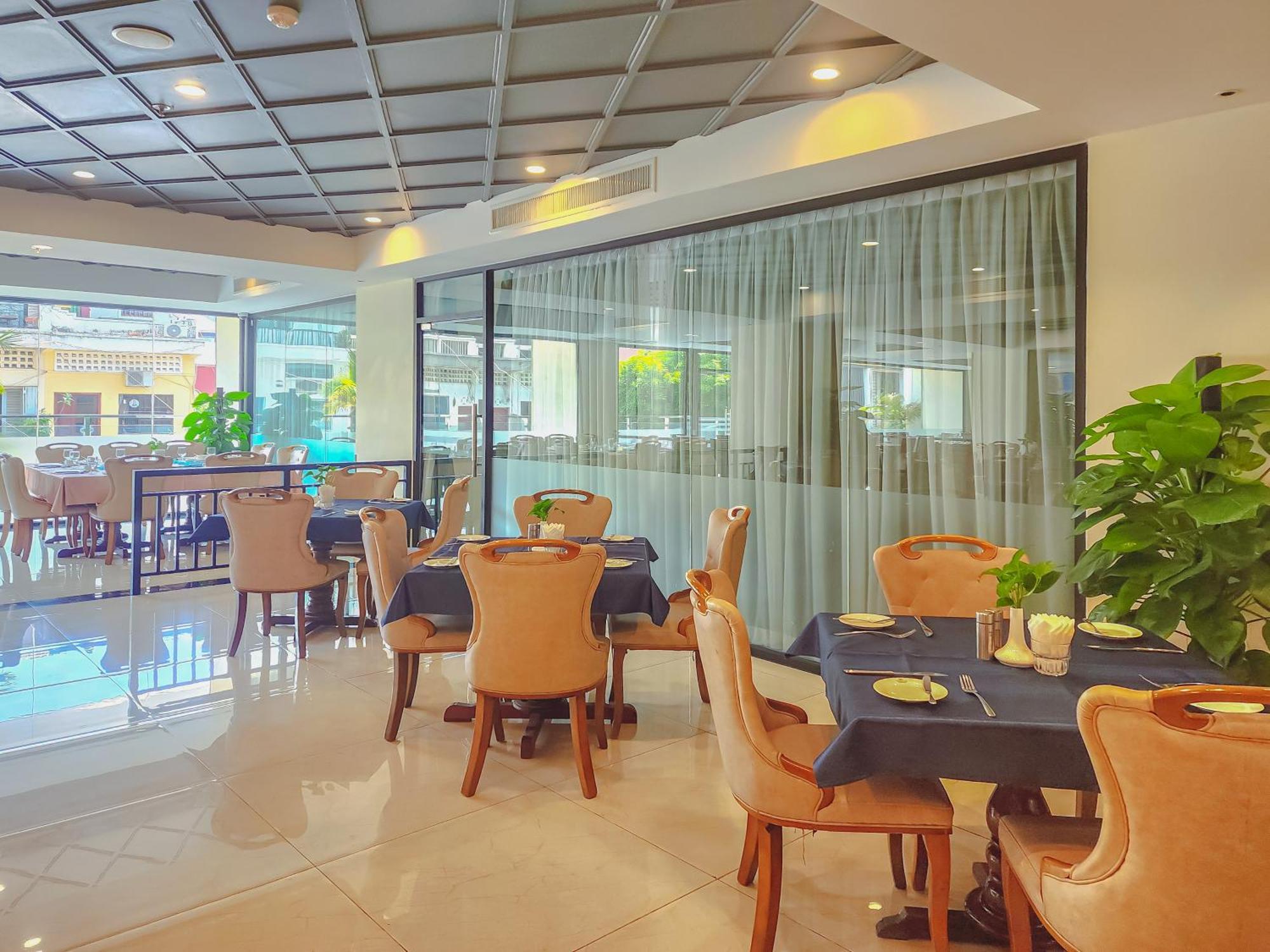 Poulo Wai Hotel & Apartment Phnom Penh Exterior photo